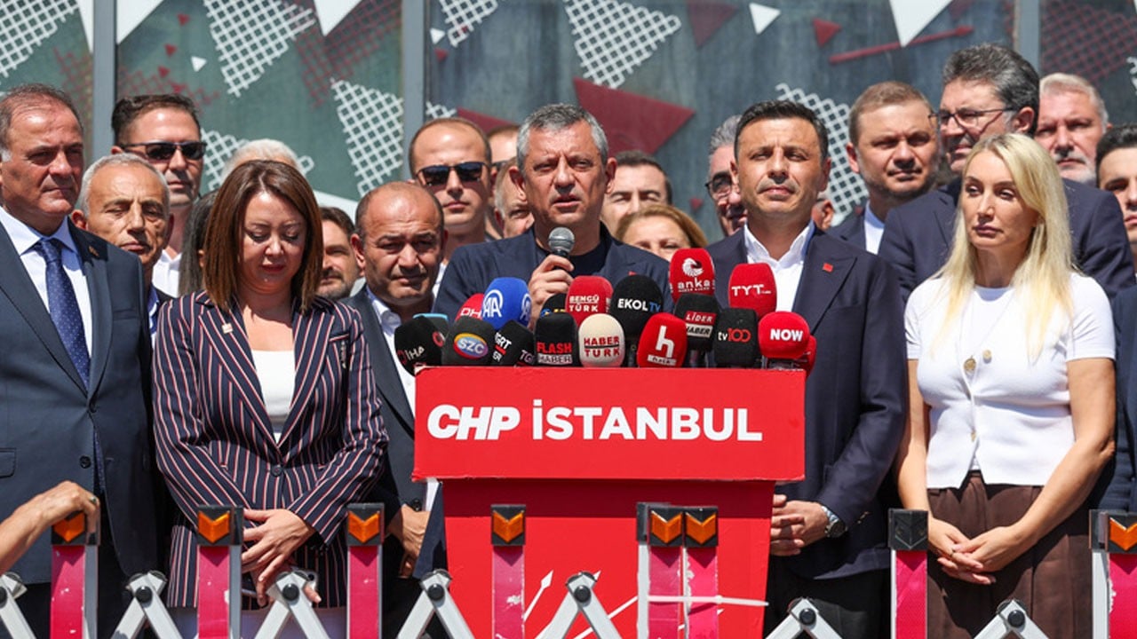 CHP’nin şaibeli İstanbul kurultayında sıcak gelişme