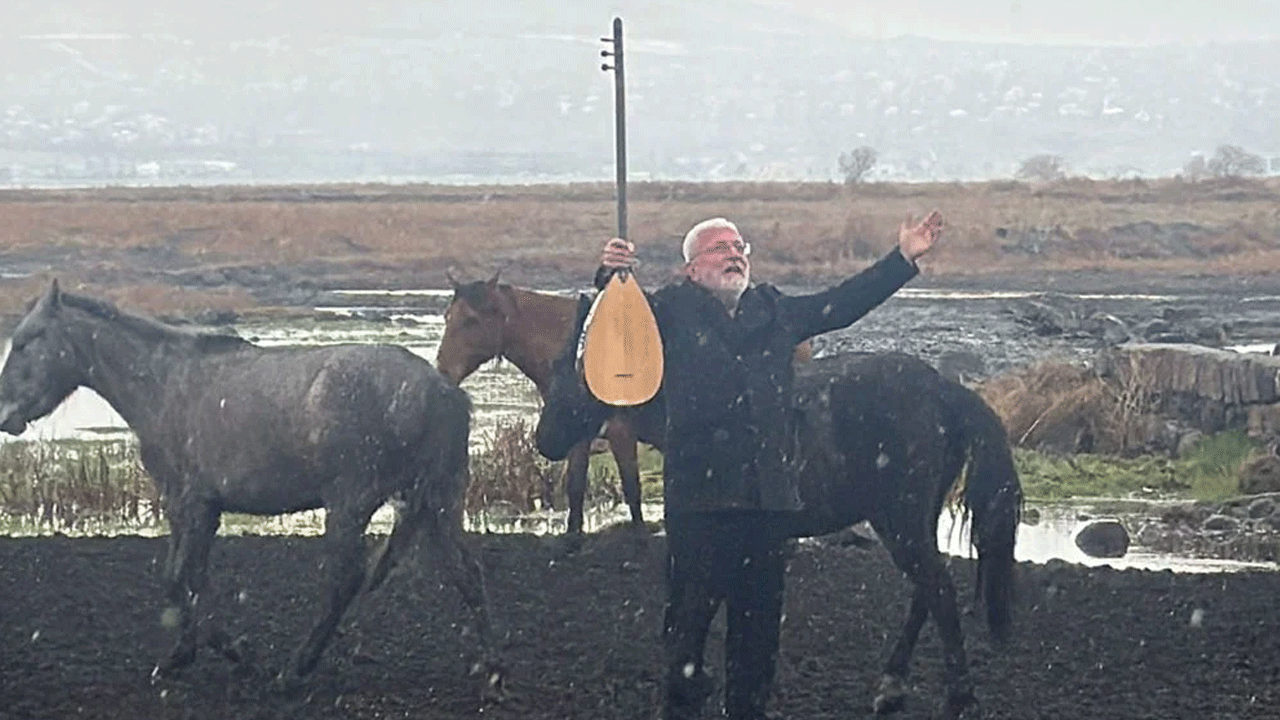 CHP’nin şarkıcısına at çarptı! Az kalsın nalları dikiyordu