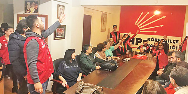 CHP’ye Kırmızı Yelekli protesto