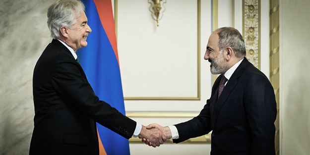 CIA'den Ermenistan'a ziyaret