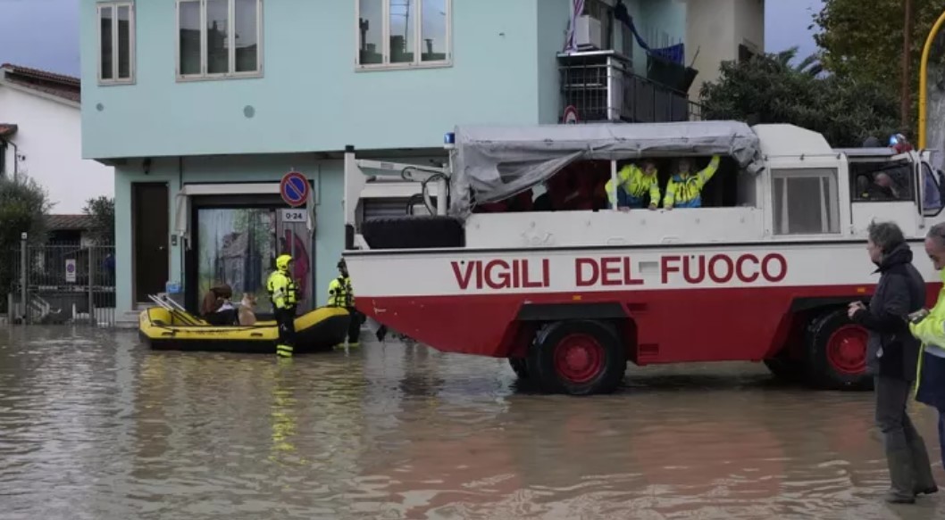 Ciaran Fırtınası'nda ölü sayısı arttı