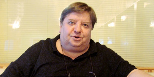 Cibiliyetsiz Namık şimdi de Akit'e sataştı