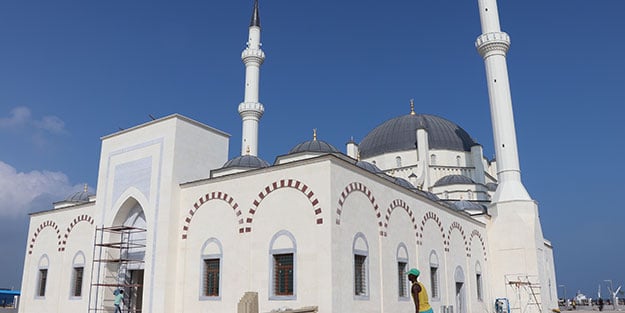Cibuti'deki 2. Abdülhamid Han Camisi'nin yapımında sona gelindi