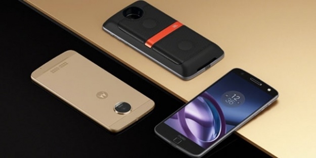 Çift arka kameralı Motorola Moto X ortaya çıktı