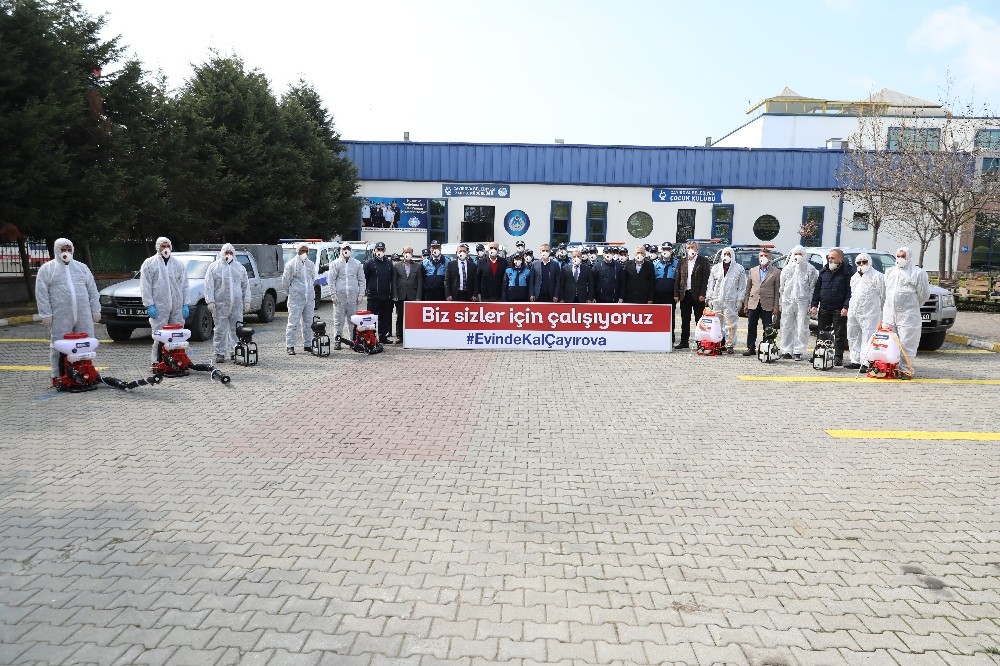 Çiftçi, “ Biz sizler için çalışıyoruz, evinde kal Çayırova” 