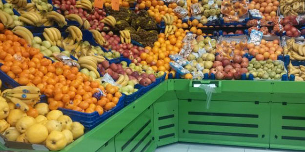 Çiftçi de vatandaş da dertli! Dalında 80 kuruş, İstanbul'da 8 lira