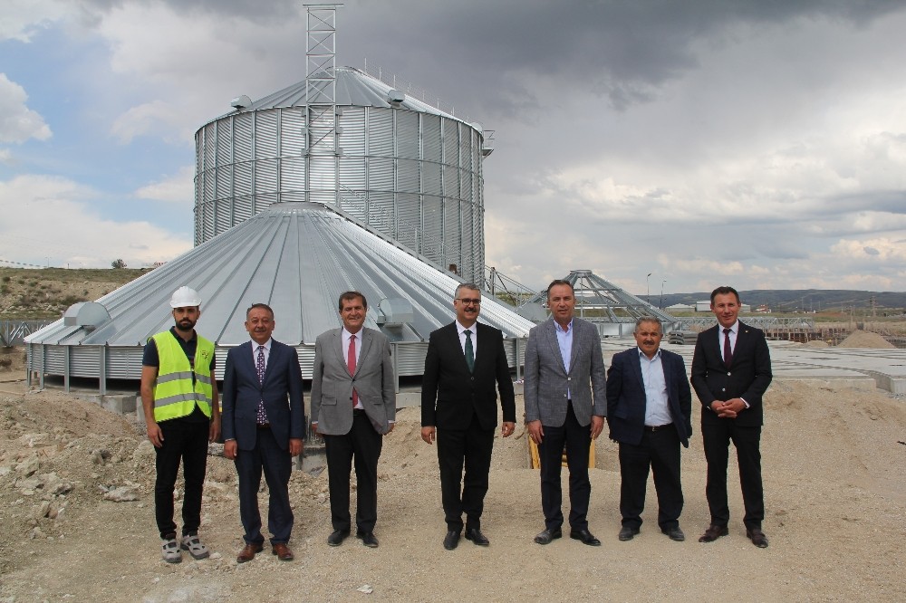 Çiftçi ve tüccarın kazançlı çıkacağı dev yatırım hızla devam ediyor 