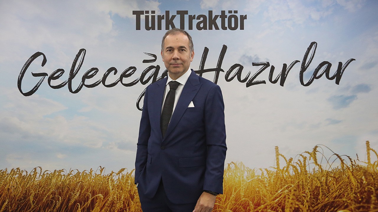 Çiftçilere müjde! TürkTraktör Faz V serisi çevreci traktörleri ve tarım robotlarıyla Bursa Tarım Fuarı’nda