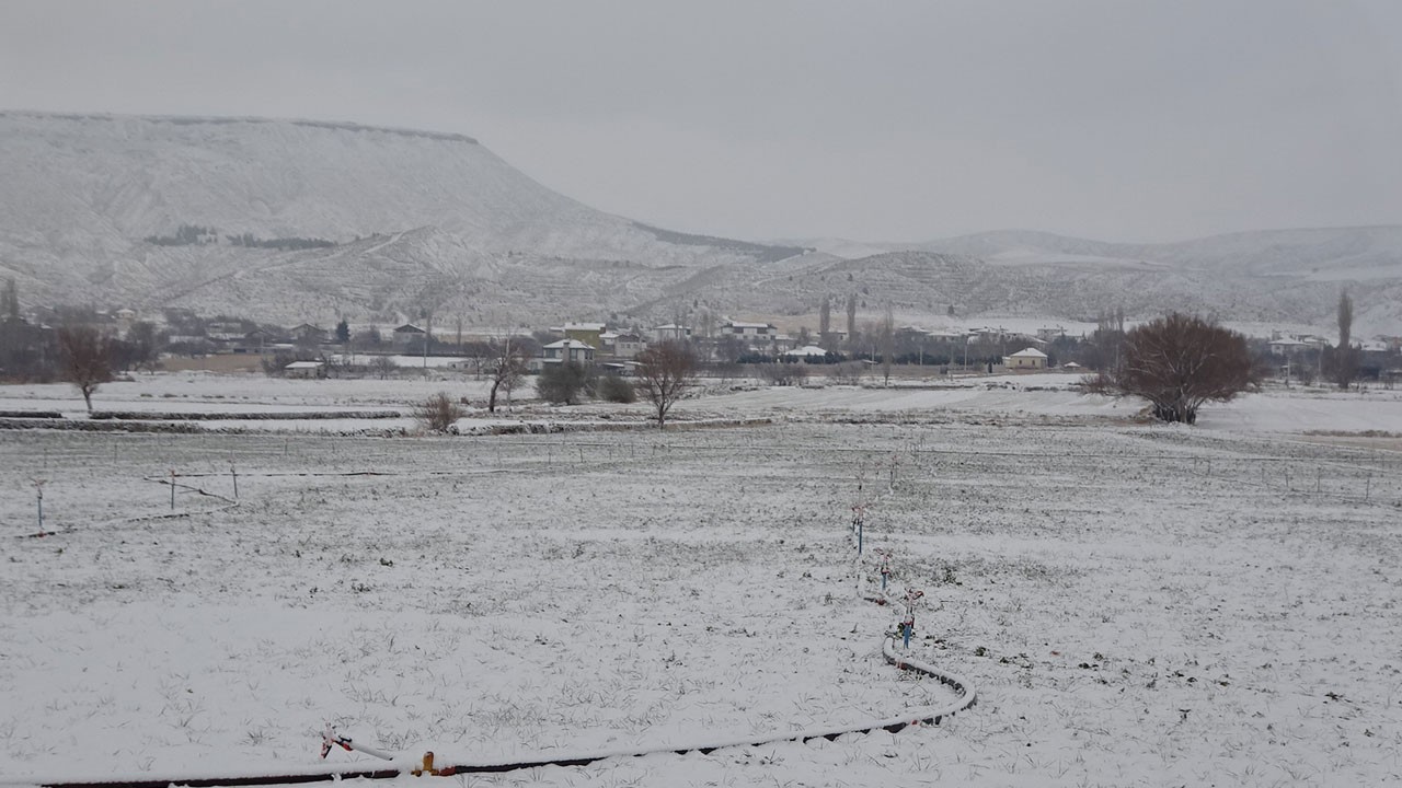 Çiftçinin yüzü güldü! Kuraklığın ardından umut yağdı