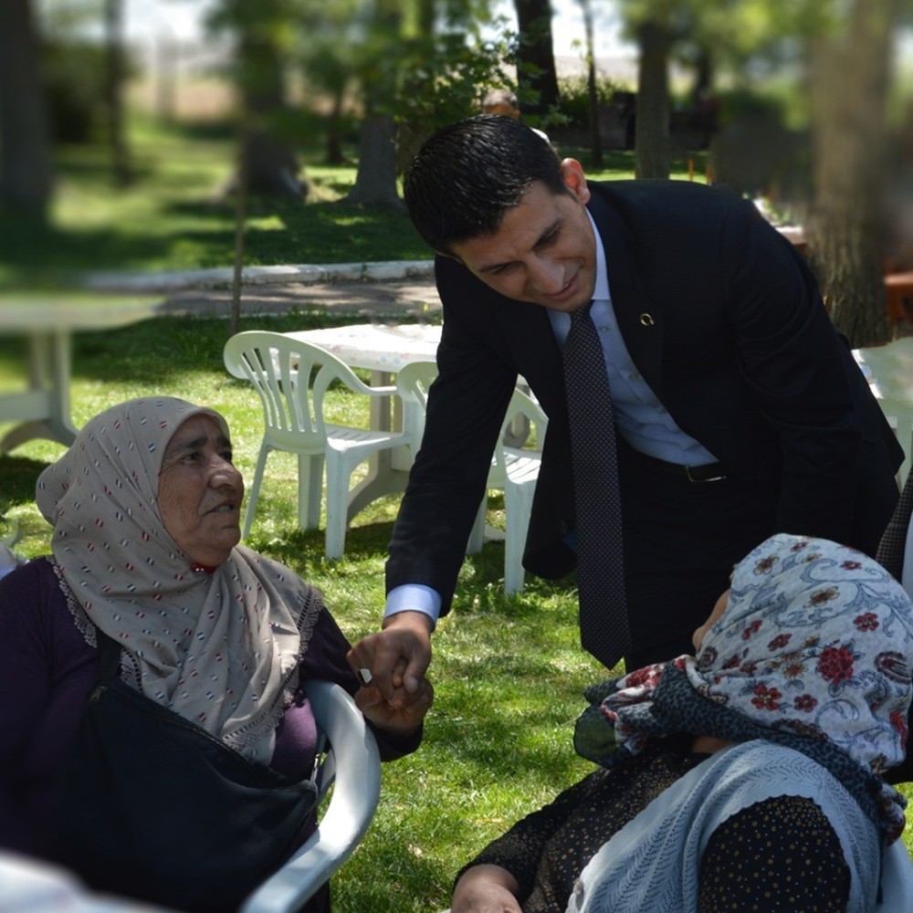 Çifteler Belediye Başkanı Kadir Bıyık’tan Yaşlılar Haftası mesajı 
