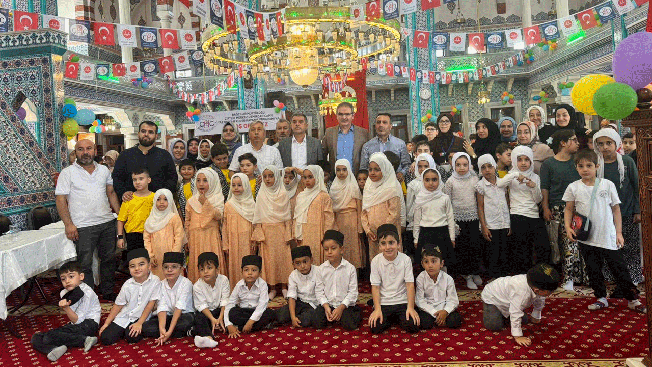 Çiftlik Demircan Camii yine rekorla bitirdi... Kur’an bülbüllerinden coşkulu veda