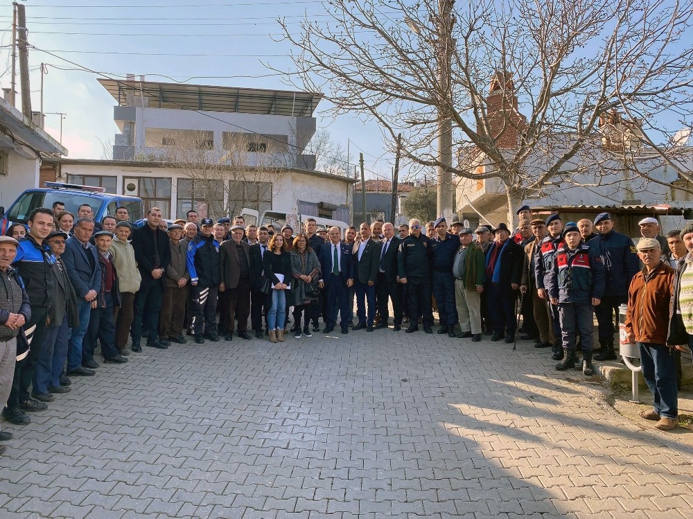 Çiftlik Mahallesinde huzur toplantısı 