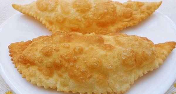 Çiğ börek nasıl yapılır? Çiğ börek kolay