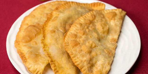 Çiğ börek nasıl yapılır? Tarifi