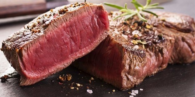 Çiğ et mide kanserine sebep oluyor