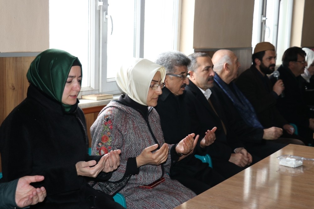 Çığ faciasında hayatını kaybedenlere taziye ziyareti 