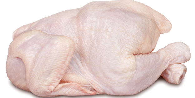 Çiğ tavuğu yıkamak ölümcül tehlike saçıyor!