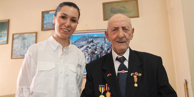 Çiğdem Karaaslan'dan anlamlı ziyaret