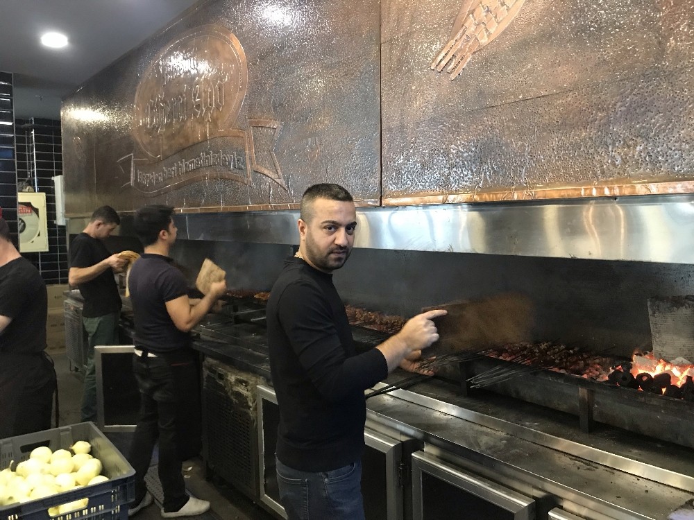 Ciğeri düzgün ve iyi bir ateşte pişirmek önemli 