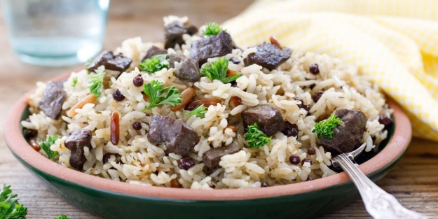 Ciğerli iç pilav tarifi MasterChef ciğerli iç pilavı yapılışı, malzemeleri
