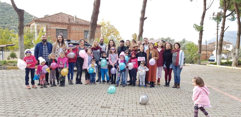 Çiğli Belediyesi çocuk tiyatrosu mahallelerde 