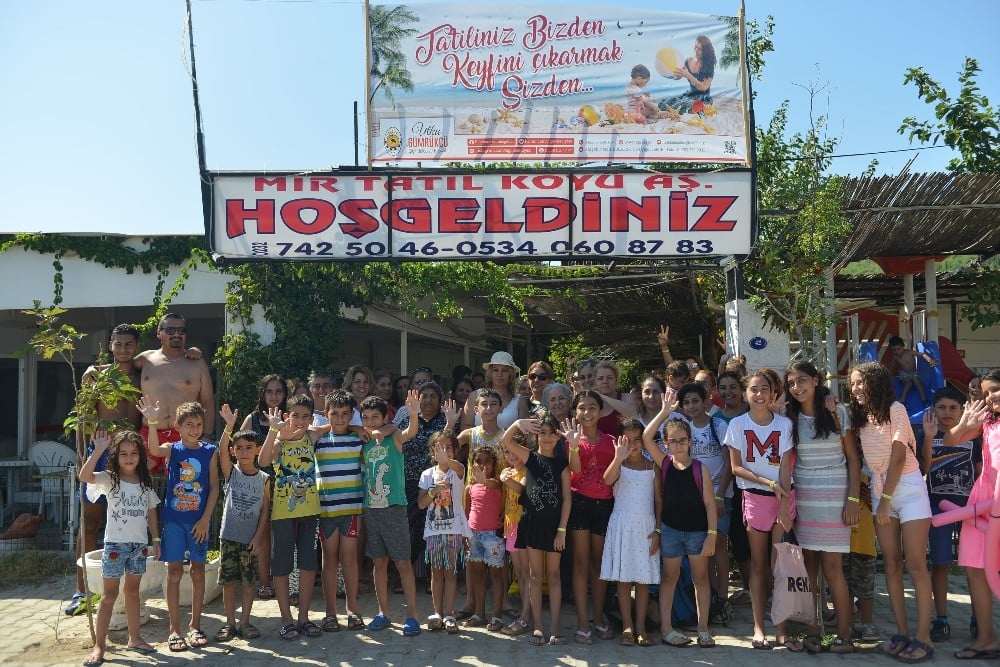 Çiğli Belediyesinden kadın ve çocuklara deniz tatili 