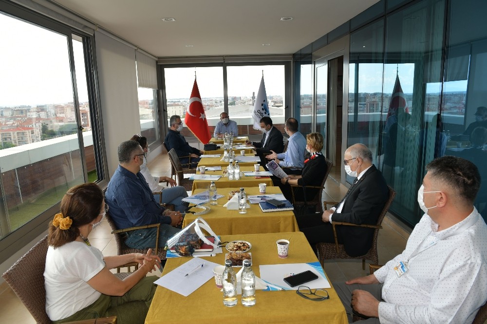 Çiğli’de hastane yöneticileri ile ’normalleşme’ toplantısı 