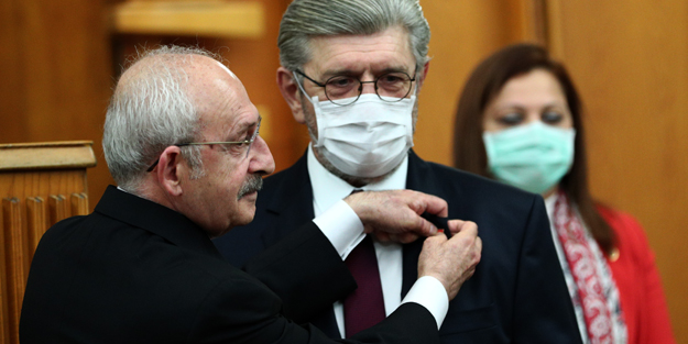 Cihangir İslam'ı deştikçe yeni hakaretleri ortaya çıkıyor!