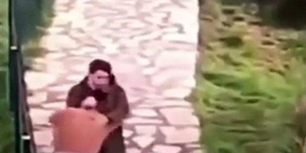 Cihangir'de bir kadını taciz ettiği iddia edilen şüpheli enselendi