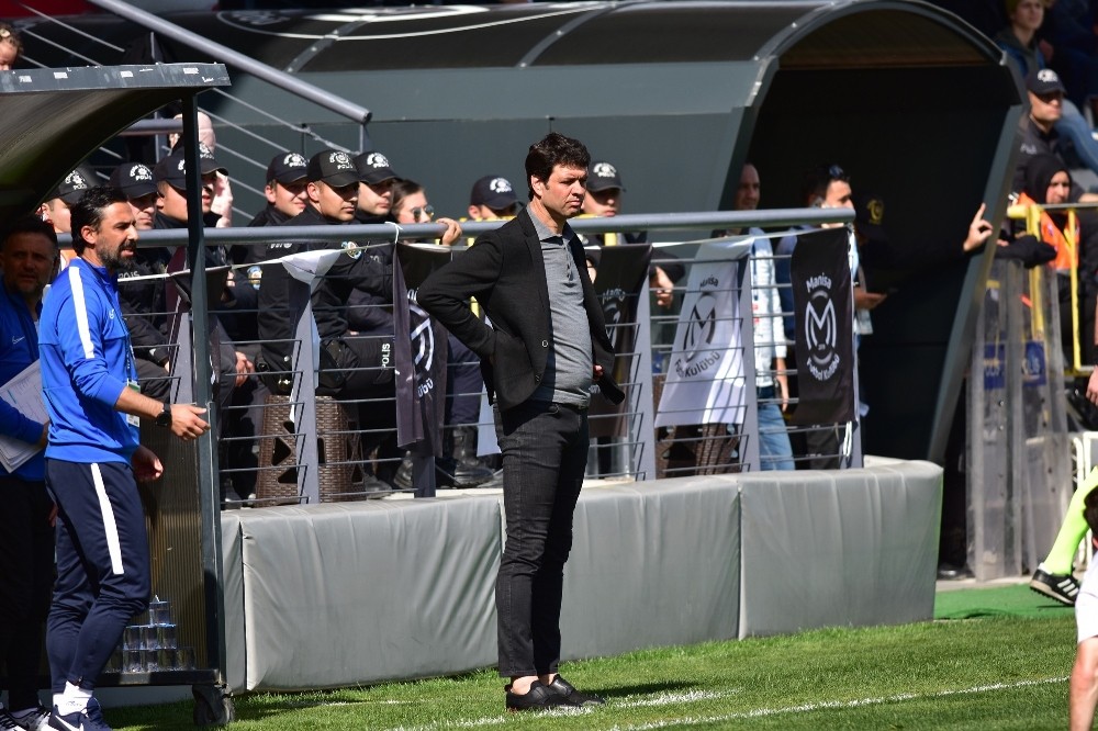Cihat Arslan: “Maçın ikinci yarısında gösterilen performanstan memnunum” 