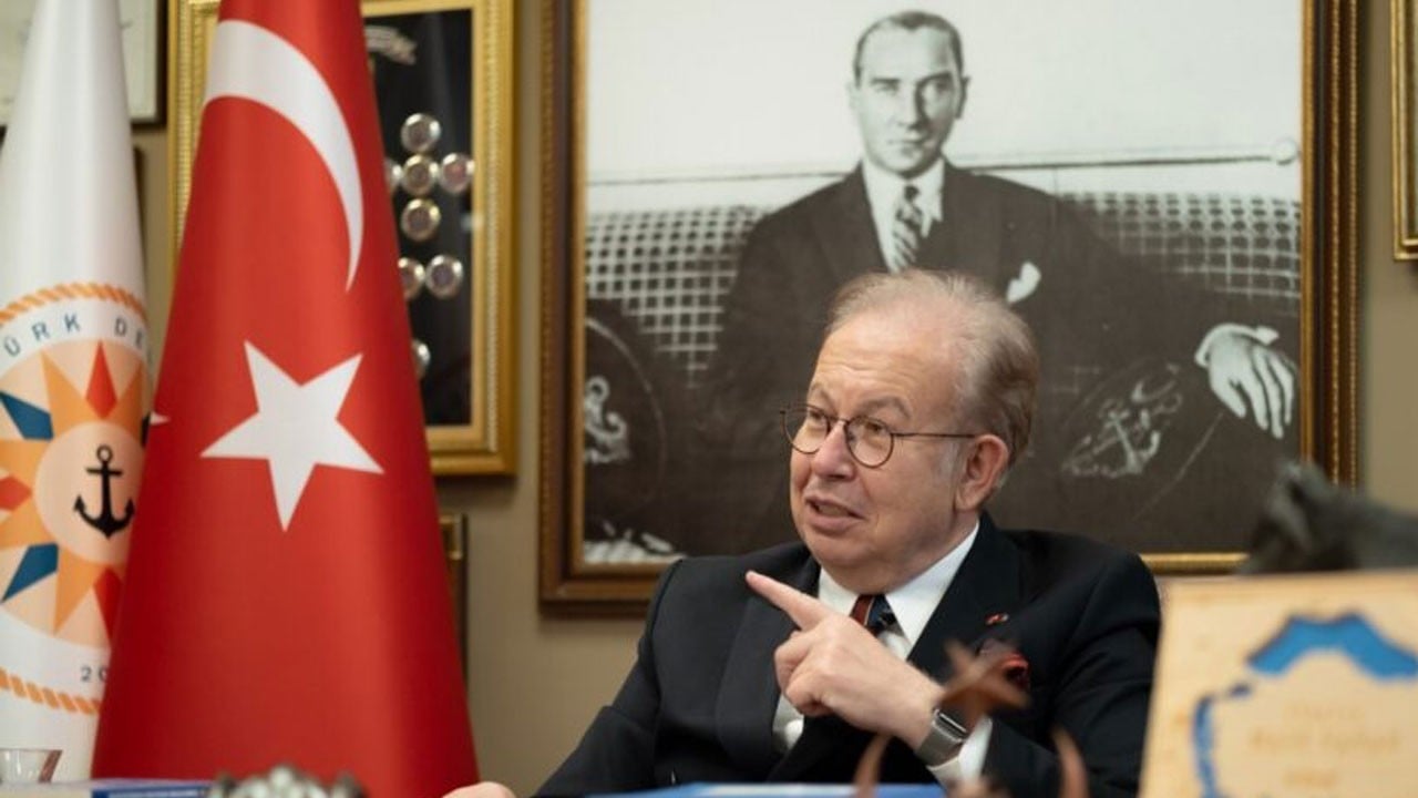 Cihat Paşa’dan KKTC Cumhurbaşkanı Erhürman'a tepki: İsmini bile söyleyemediğiniz modelin adı nedir?