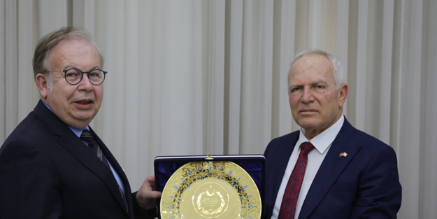 Cihat Yaycı ve Zorlu Töre bir araya geldi! Türkiye'nin değil, bütün Türk dünyasının ortak davasıdır diyerek açıkladılar