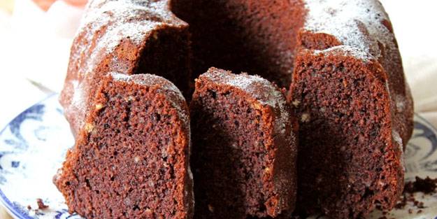 Çikolatalı kek tarifi nasıl yapılır? Basit çikolatalı keki çocuklar çok sevecek!