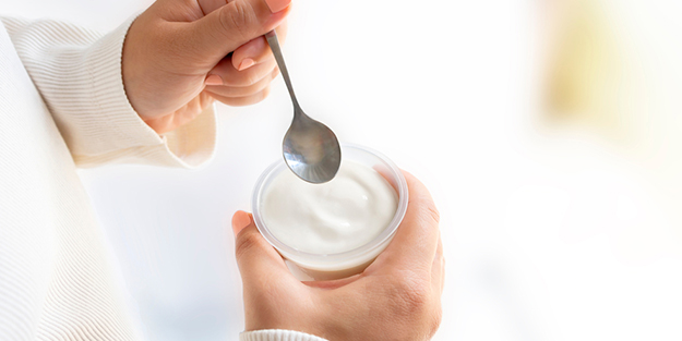 Cildinize düzenli yoğurt sürerseniz ne olur? Yoğurdun muhteşem faydaları...