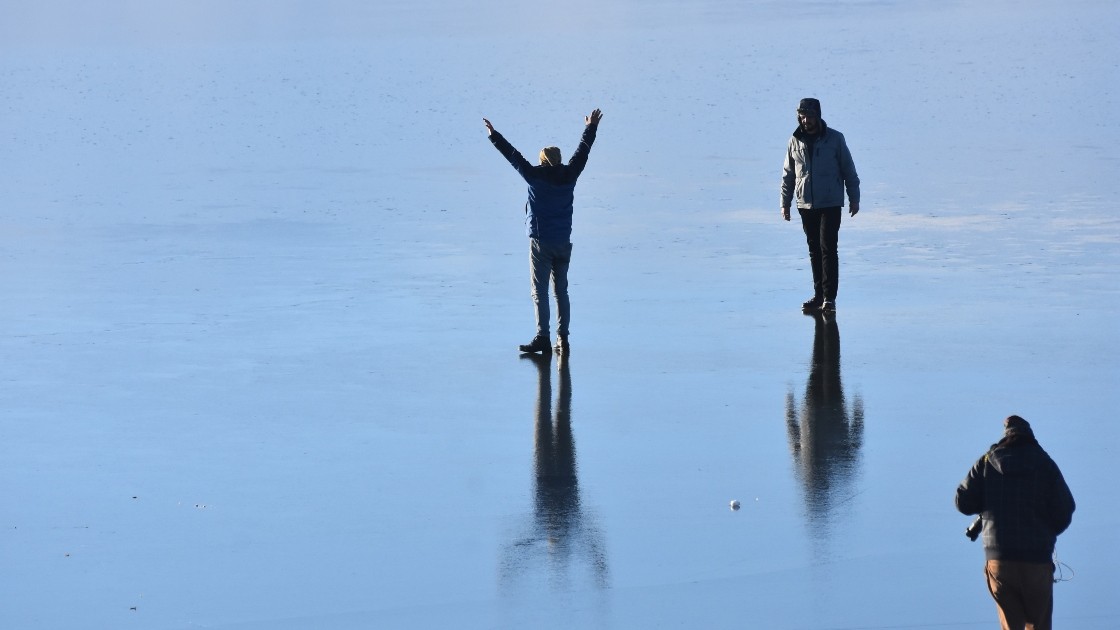 Çıldır Gölü dondu!