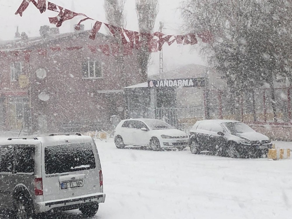 Çıldır, kar ve tipiye teslim 