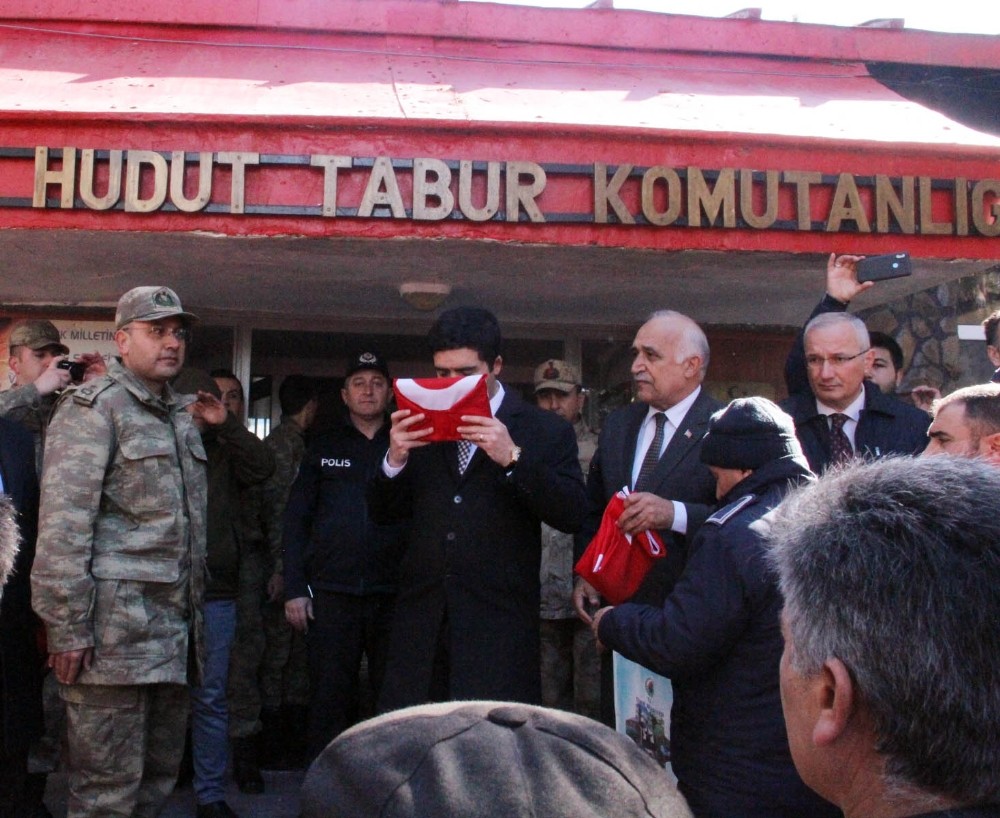 Çıldır, Mehmetçiğe destek için yürüdü 