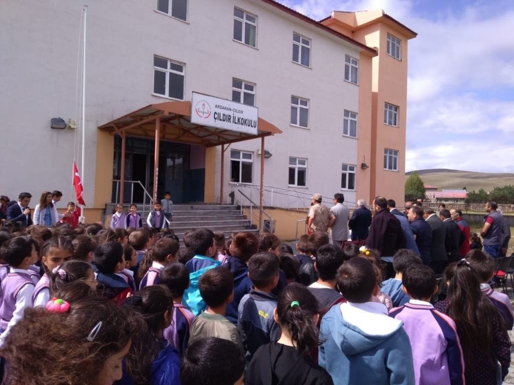 Çıldır’da ilk ders zili çaldı 