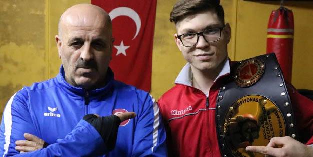 'Cılızsın' denilen sporcu Türkiye şampiyonu oldu