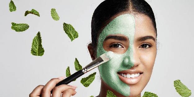 Günlük cilt bakım rutini için cilt maskesi