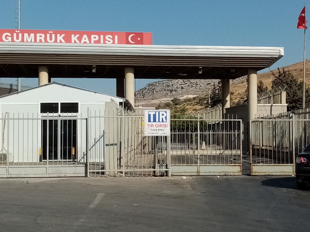Cilvegözü Sınır Kapısı giriş-çıkışlara kapatıldı 