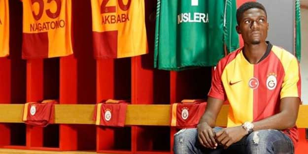 Cimbom 20'lik stoperini duyurdu! Formayı giydi