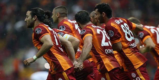 Cimbom işi ilk yarıda bitirdi!