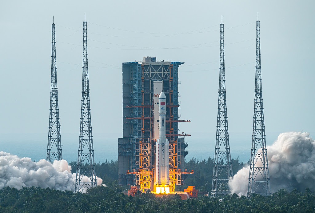 Çin' 2022 yılında 62 kez uzaya fırlatma görevi gerçekleştirdi