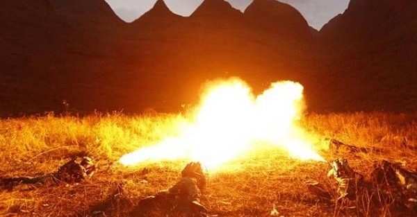 Çin askerleri 10 Uyguru diri diri yaktı