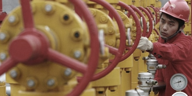 Çin enerjide üretimi de ithalatı da artırdı