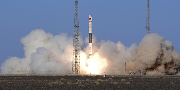 Çin fırlatmaya devam ediyor