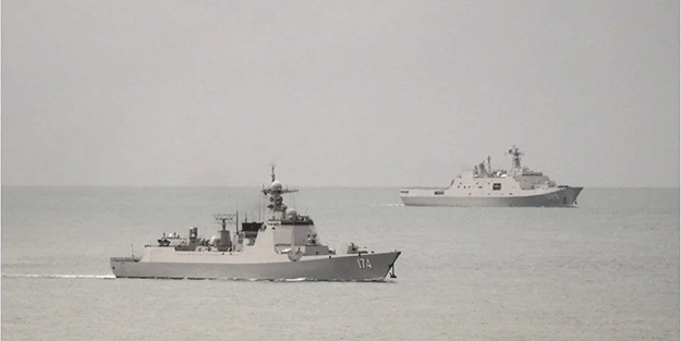 Çin gemileri Japon kara sularına girdi