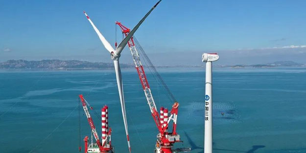 Çin kimsenin yapmadığını yaptı! Dünyanın en büyük rüzgar türbinini hizmete aldı