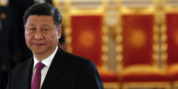 Çin liderinden, uçak kazasında ölenler için saygı duruşu